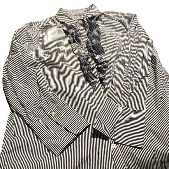 Talbots size XL pin stripped blouse excellent condition - Picture 1 of 2